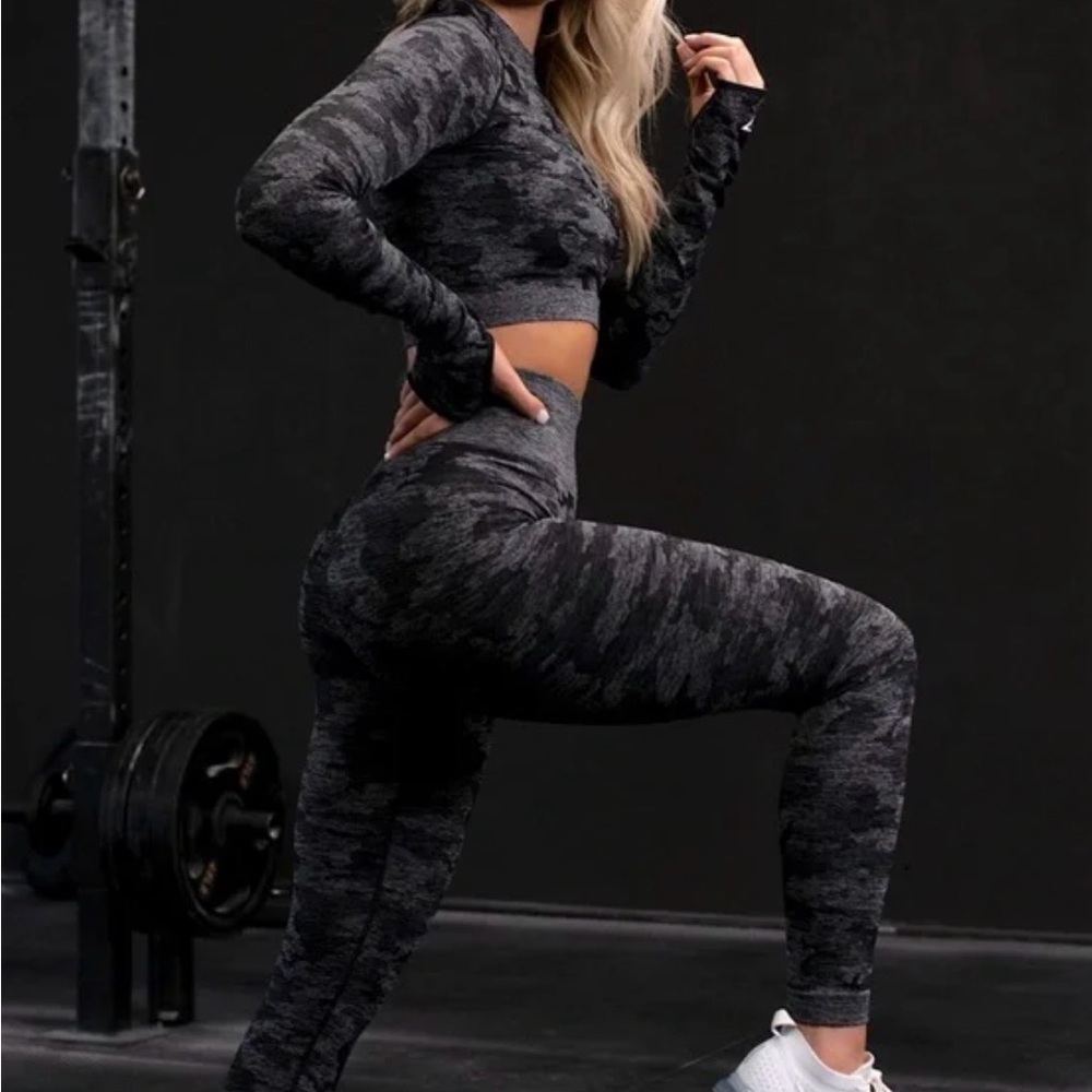 Gymshark Black Camo Legging and Long Sleeve Set